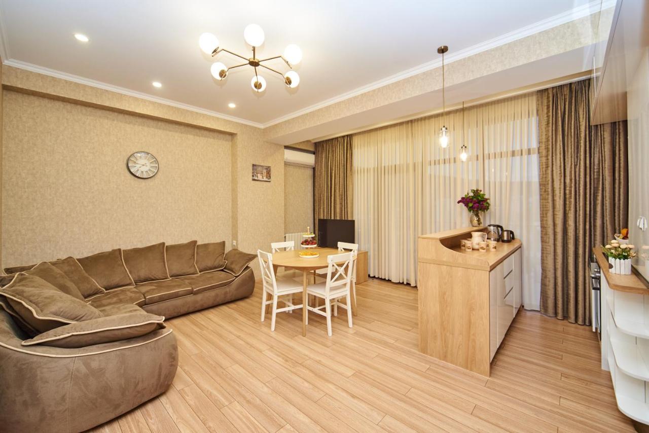 Apartment By The River Тбилиси Экстерьер фото