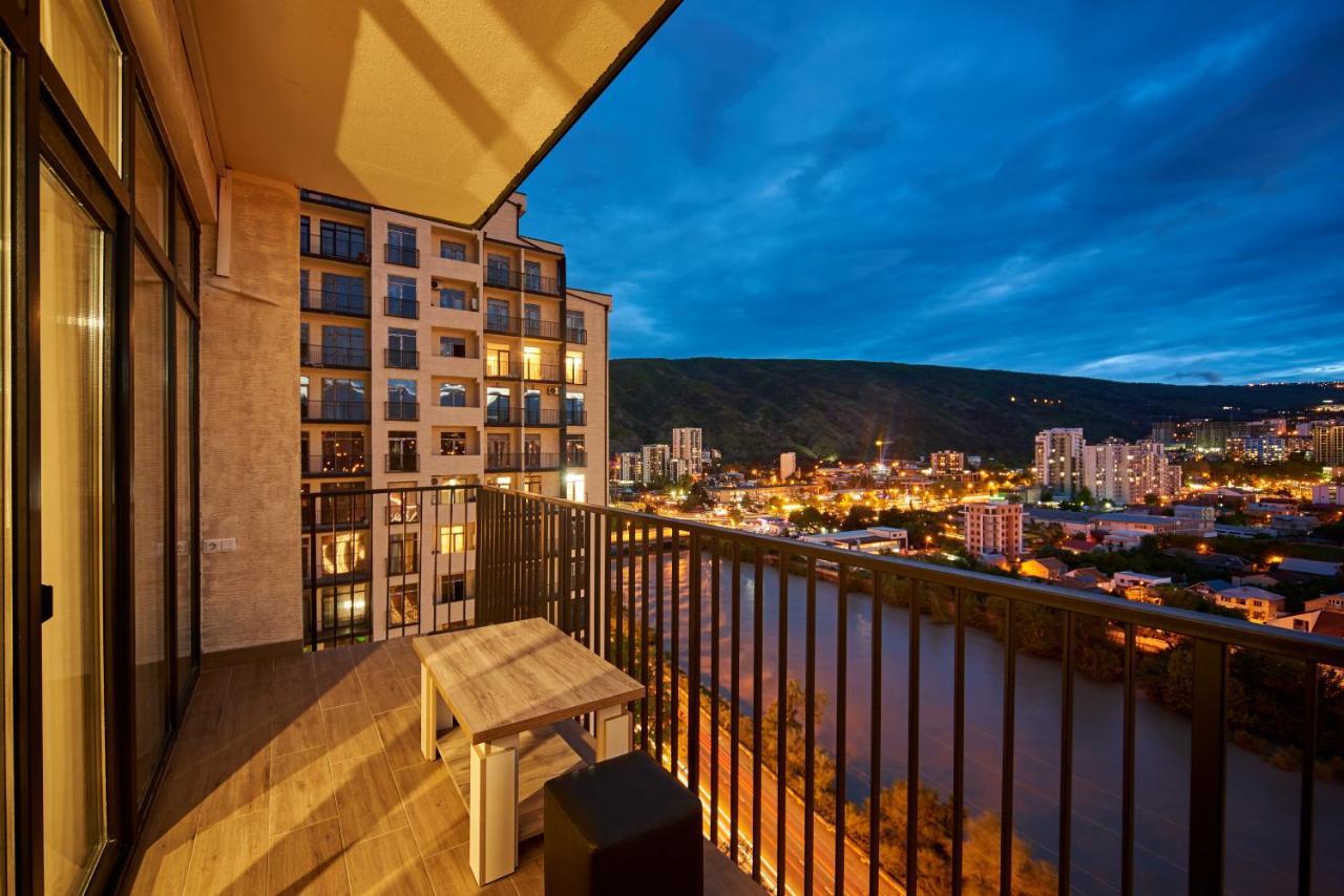 Apartment By The River Тбилиси Экстерьер фото
